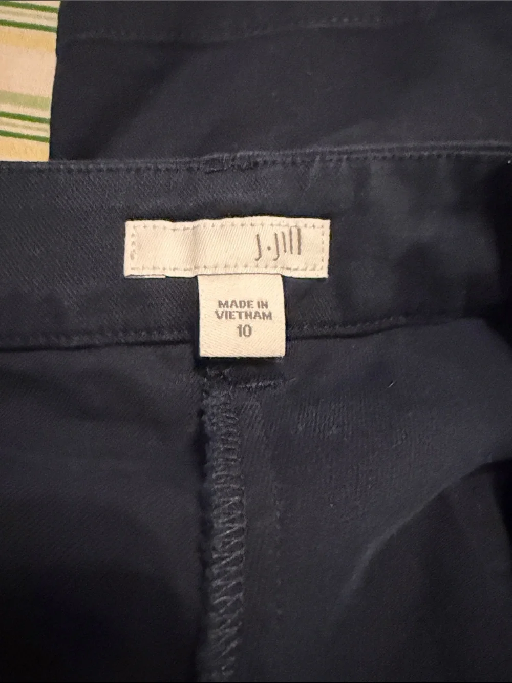 J. Jill Navy Button-Trim Women’s Shorts - Picture 3 of 7